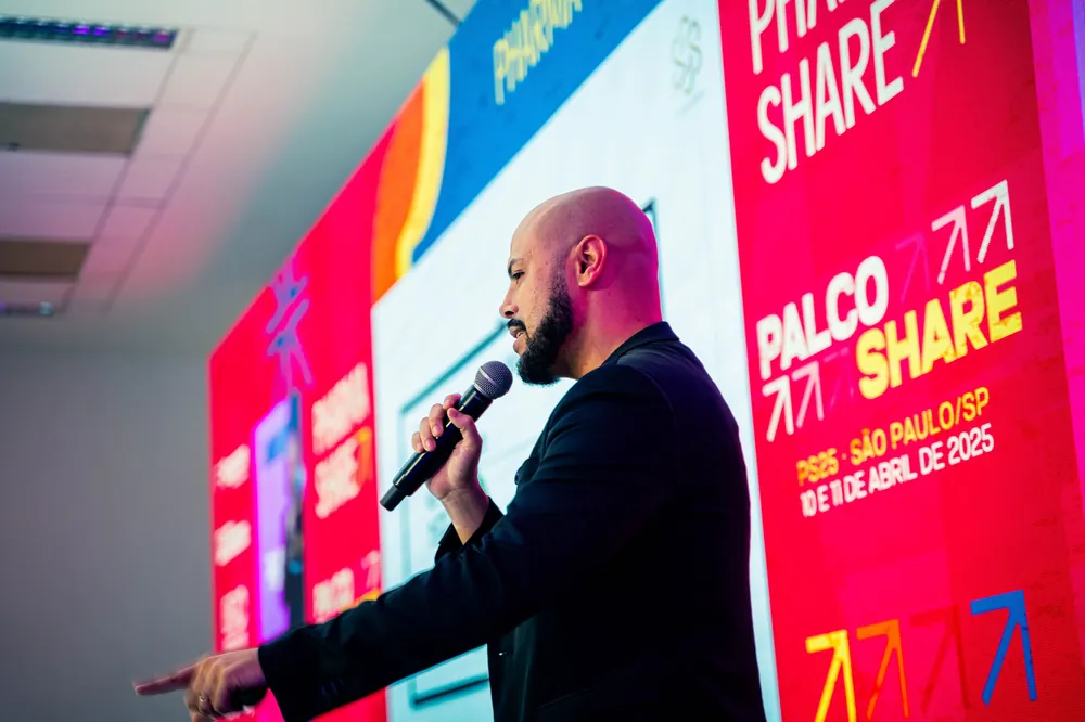 Robson Costa em evento Pharmashare